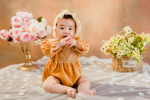 邹城宝宝摔到后脑勺